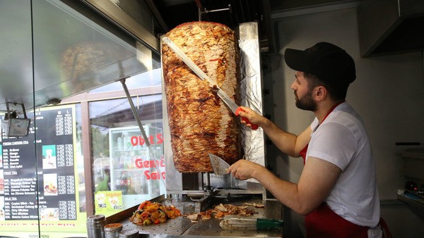 German Opposition Proposes Doner Kebab Price Cap