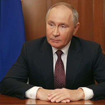 Russia Conducts Hypersonic Missile Strike in Response to Ukrainian Attacks