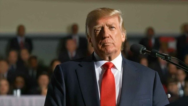 Trump Issues Stark Warning to Zuckerberg in New Book