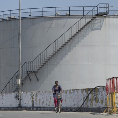 دنیا کی سب سے بڑی ریفائنری روبل کے عوض روسی خام تیل خریدنا چاہتی ہے – رائٹرز