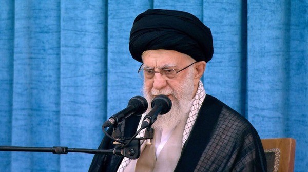 رہبر انقلاب : "الاقصیٰ طوفان" اقدام نے اسرائیلی حکومت کو اس کے زوال کی راہ پر ڈال دیا ہے