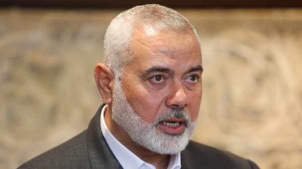 Hamas pledges to handle any agreement that fulfills its demands with utmost seriousness.