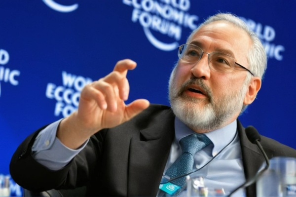 Sixteen Nobel Prize-winning economists caution that Trump's policies could spark a resurgence of inflation.